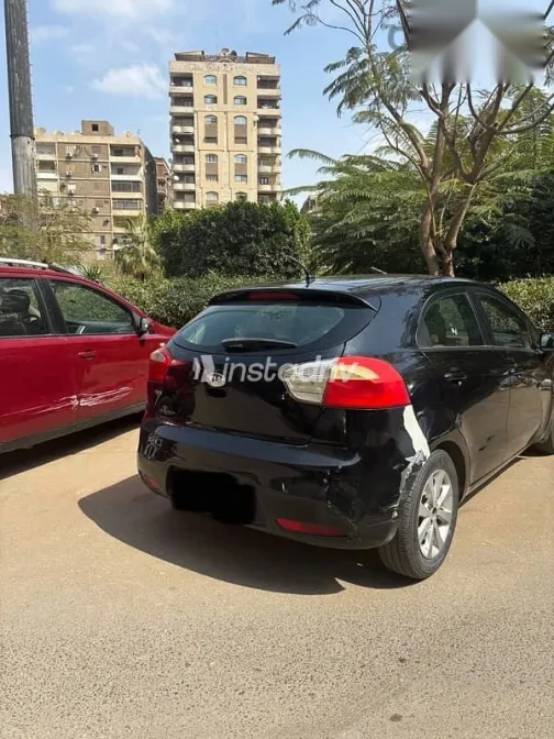 كيا ريو 2013 أسود مستعملة للبيع - 5