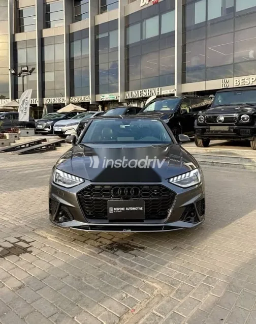 Audi A4 2022 Gray Used for Sale - 2