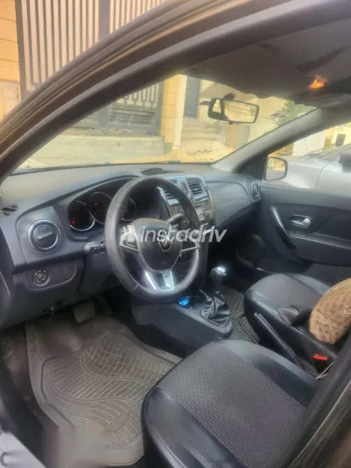 Renault Logan 2018 Gold Used for Sale - 5