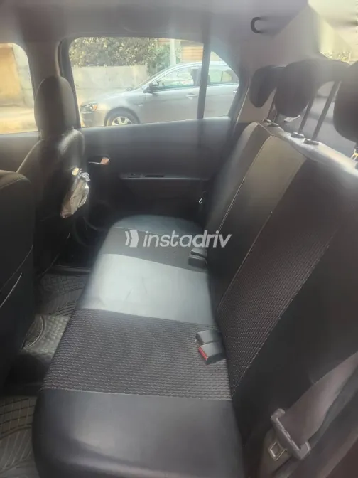 Renault Logan 2018 Gold Used for Sale - 10