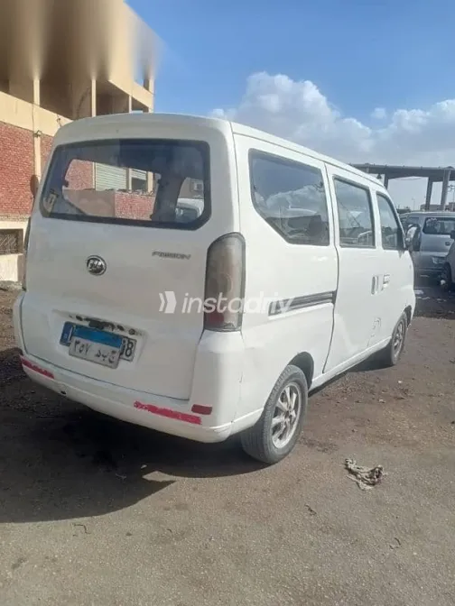 ليفان فويزون 2014 أبيض مستعملة للبيع - 3