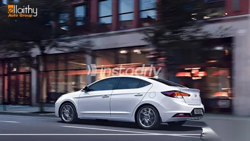 هيونداي إلنترا 2026 فضي جديدة للبيع - 4