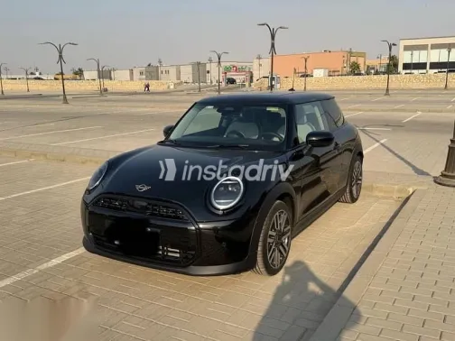 Mini Cooper 2025 Black Used for Sale - 1