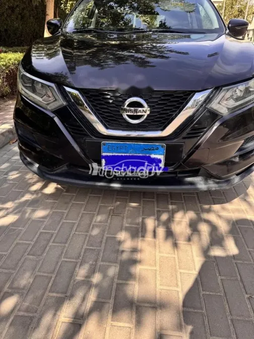 Nissan Qashqai 2021 Eggplant Used for Sale - 4