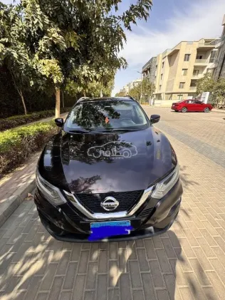 نيسان قشقاي 2021 باذنجاني مستعملة للبيع