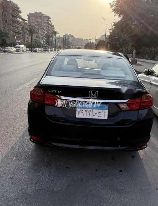 Honda City 2016 Black Used for Sale - 5