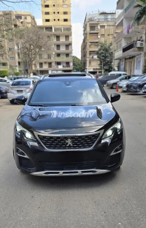 بيجو 5008 2019 أبيض مستعملة للبيع - 1