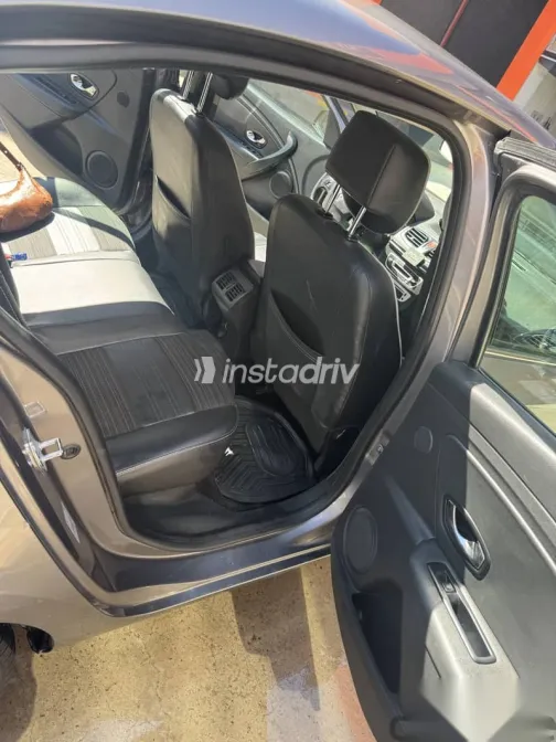 Renault Fluence 2016 Gray Used for Sale - 3