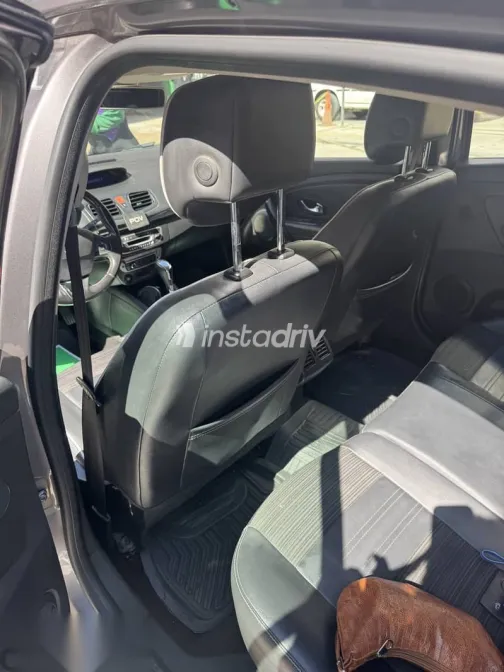 Renault Fluence 2016 Gray Used for Sale - 5