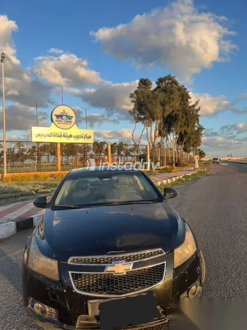 شيفروليه كروز 2010 أسود مستعملة للبيع - 8