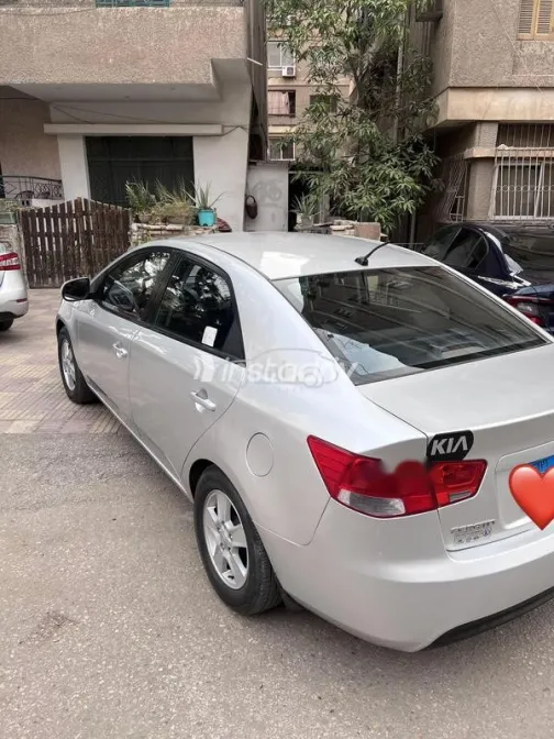 Kia Cerato 2010 Silver Used for Sale - 4