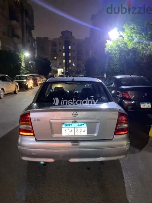 اوبل أسترا 2003 فضي مستعملة للبيع - 1