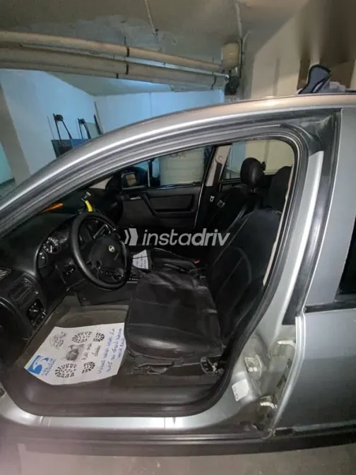 اوبل أسترا 2003 فضي مستعملة للبيع - 4