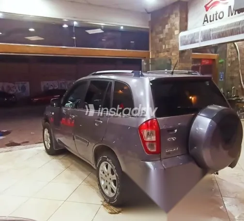 شيرى تيجو 2018 رمادي مستعملة للبيع - 5