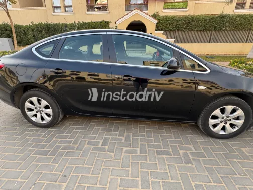 Opel Astra 2019 White Used for Sale - 10