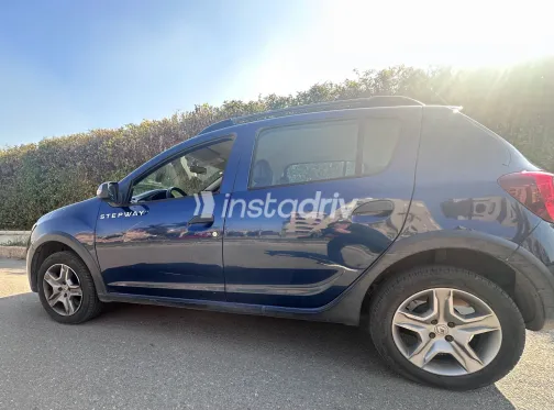 Renault Sandero Step Way 2019 White Used for Sale - 5