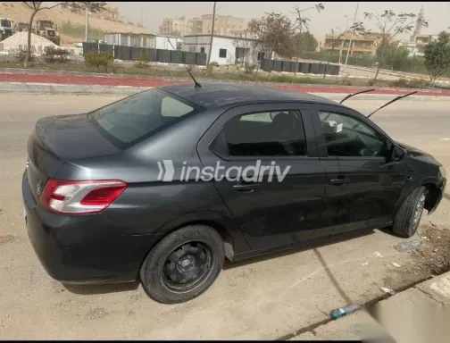 بيجو 301 2017 رمادي مستعملة للبيع - 3