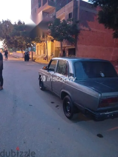 لادا 2107 2008 فضي مستعملة للبيع - 1