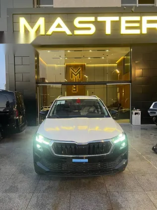 سكودا كاروك 2026 أسود جديدة للبيع