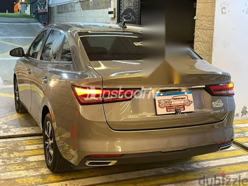 شيفروليه أوبترا 2026 فضي مستعملة للبيع - 4