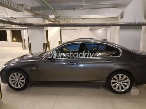بي ام دبليو 318 2017 رمادي مستعملة للبيع - 3