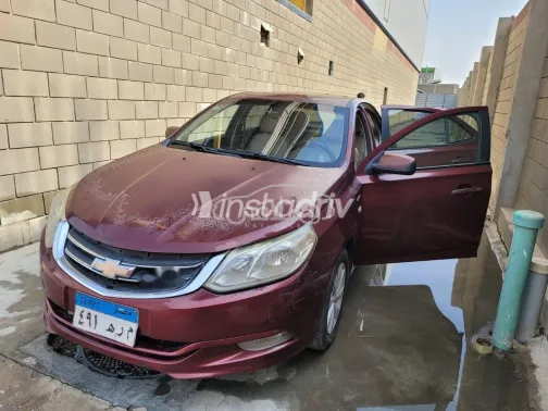 شيفروليه أوبترا 2018 أبيض مستعملة للبيع - 2