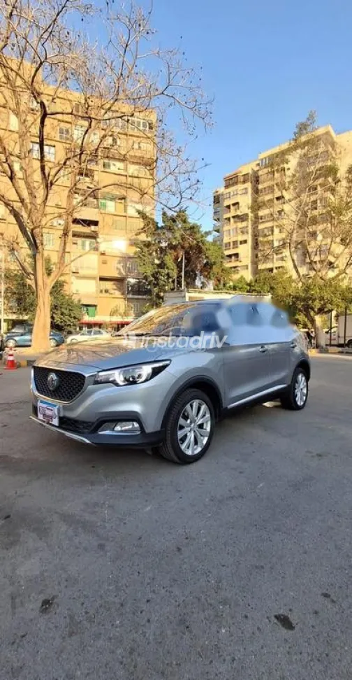 ام جى ZS 2025 فضي مستعملة للبيع - 2