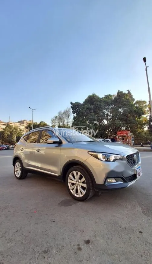 ام جى ZS 2025 فضي مستعملة للبيع - 4