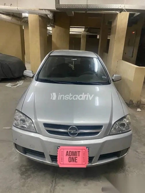 اوبل أسترا 2003 فضي مستعملة للبيع - 1