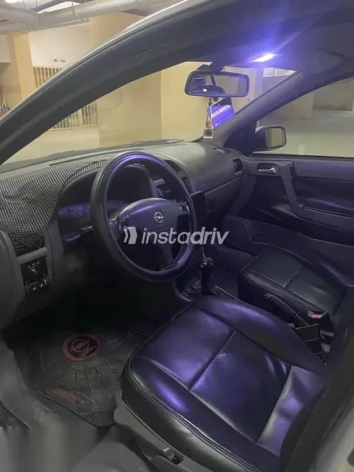 اوبل أسترا 2003 فضي مستعملة للبيع - 2