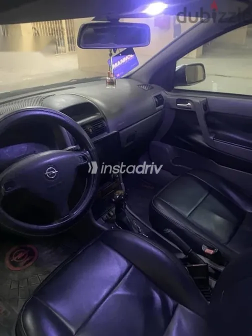 اوبل أسترا 2003 فضي مستعملة للبيع - 5