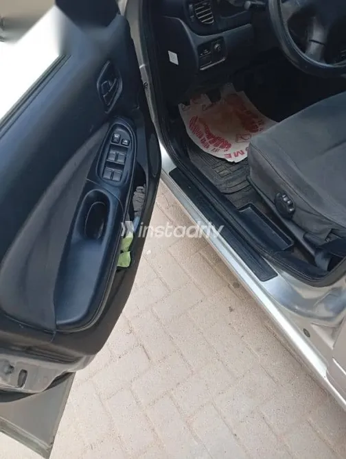 نيسان صنى 2007 فضي مستعملة للبيع - 5