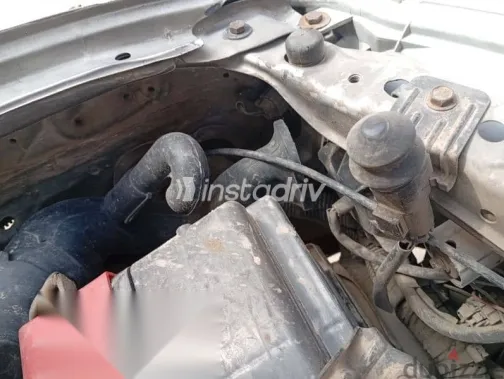 نيسان صنى 2007 فضي مستعملة للبيع - 10