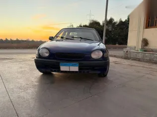 تويوتا كورولا 1998 أزرق غامق مستعملة للبيع