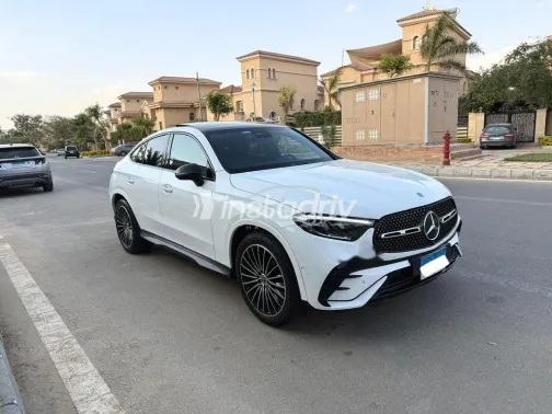 مرسيدس GLC 200 2024 أبيض مستعملة للبيع - 3
