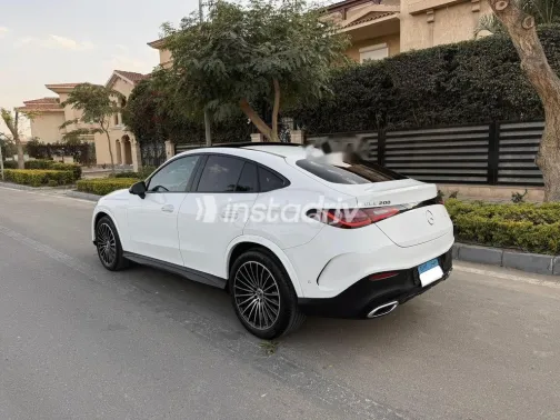 مرسيدس GLC 200 2024 أبيض مستعملة للبيع - 4