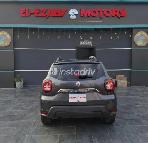 رينو داستر 2021 أبيض مستعملة للبيع - 5