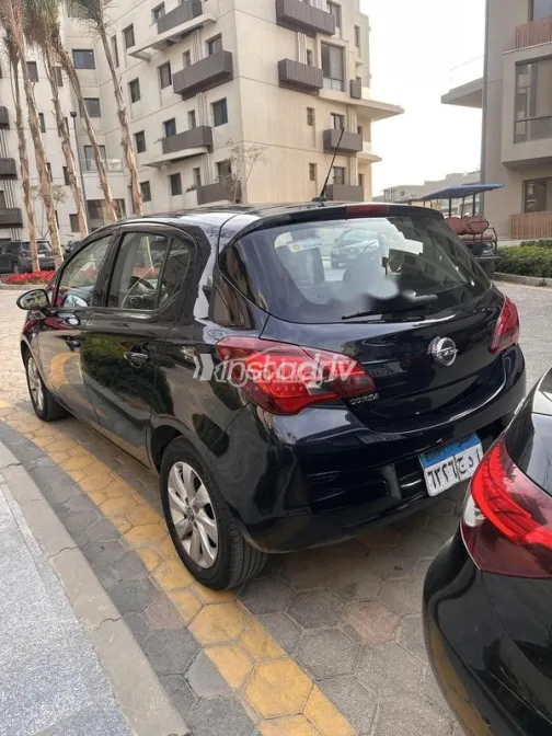 اوبل كورسا 2018 أبيض مستعملة للبيع - 2