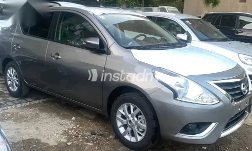 نيسان صنى 2026 فضي جديدة للبيع - 2