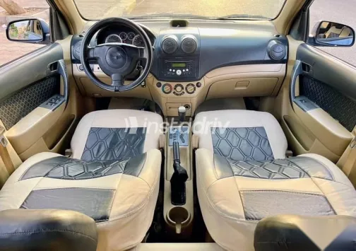 شيفروليه افيو 2013 أزرق غامق مستعملة للبيع - 6