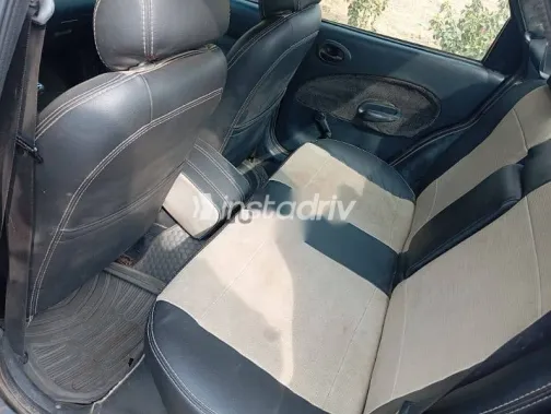 فورد اسكورت 1999 أزرق غامق مستعملة للبيع - 8