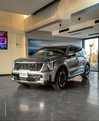 كيا سورينتو 2025 أخضر جديدة للبيع