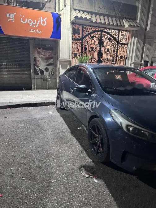 كيا سيراتو 2017 أبيض مستعملة للبيع - 5