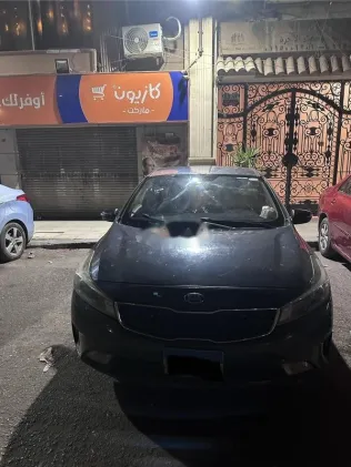 كيا سيراتو 2017 أبيض مستعملة للبيع