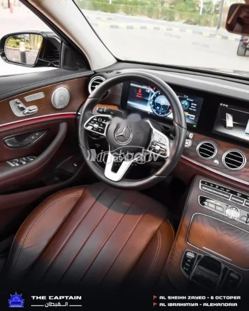 مرسيدس E 200 2020 أسود مستعملة للبيع - 2