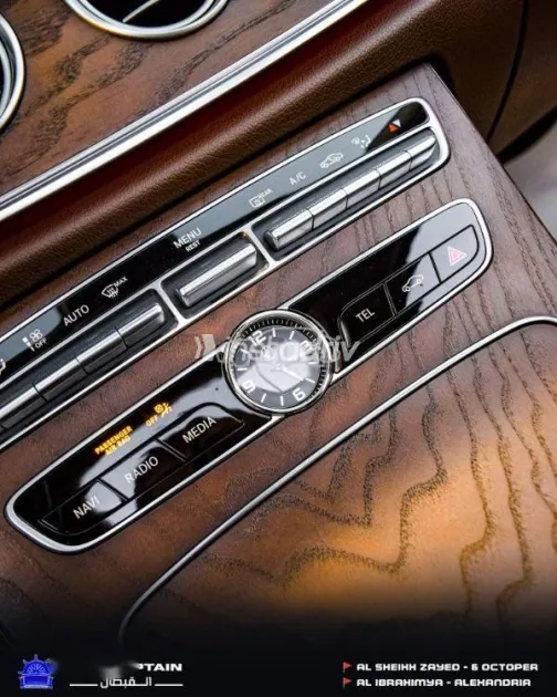 مرسيدس E 200 2020 أسود مستعملة للبيع - 5