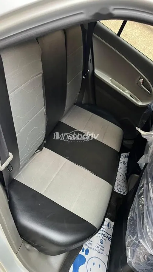 Kia Picanto 2015 Silver Used for Sale - 5