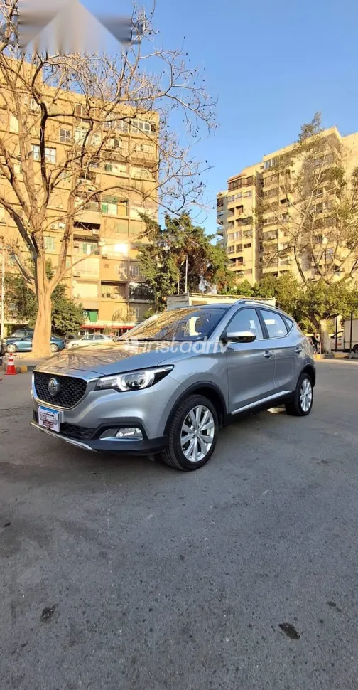 ام جى ZS 2025 فضي مستعملة للبيع - 2