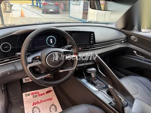 هيونداي إلنترا 2021 رمادي مستعملة للبيع - 3