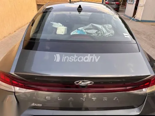 هيونداي إلنترا 2021 رمادي مستعملة للبيع - 7